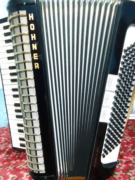 Vând Acordeon Hohner Atlantic III P