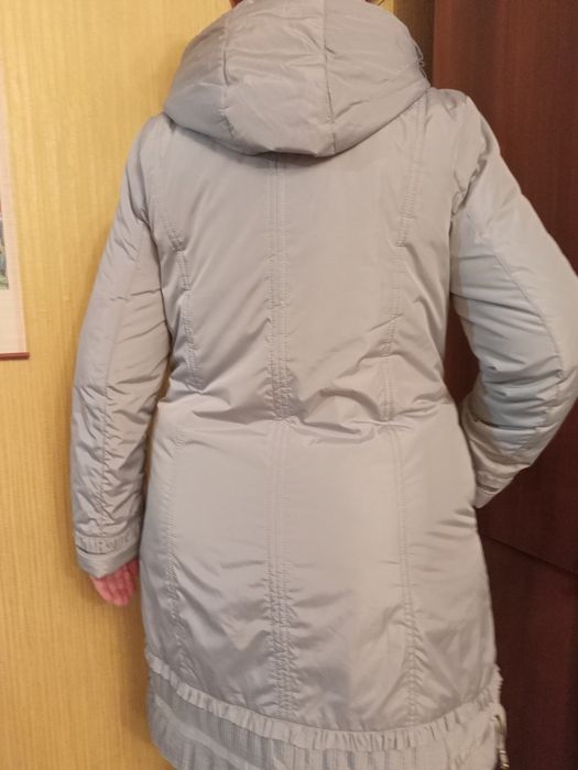 женский пуховик демисезонный