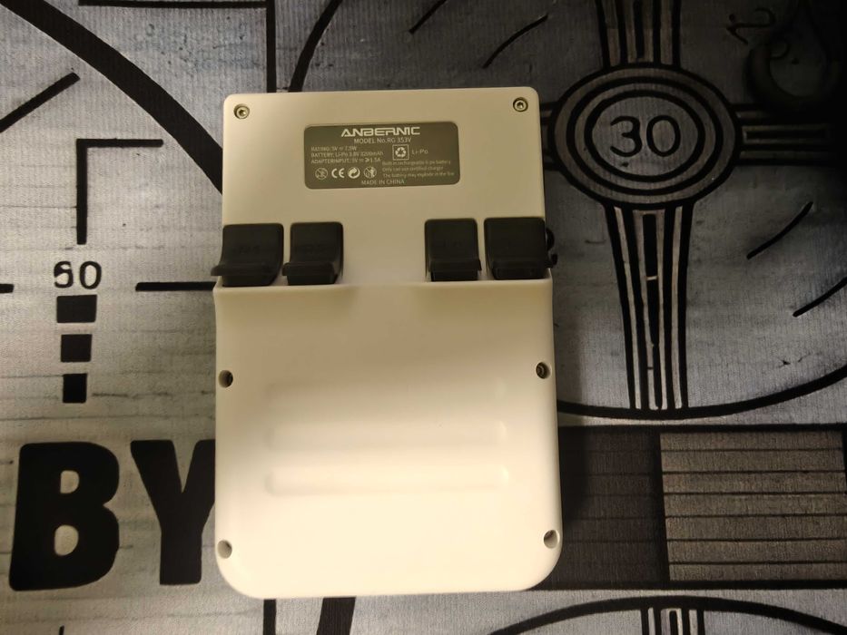 Anbernic RG353V приставка на Linux/Android эмулирует вплоть до PSP
