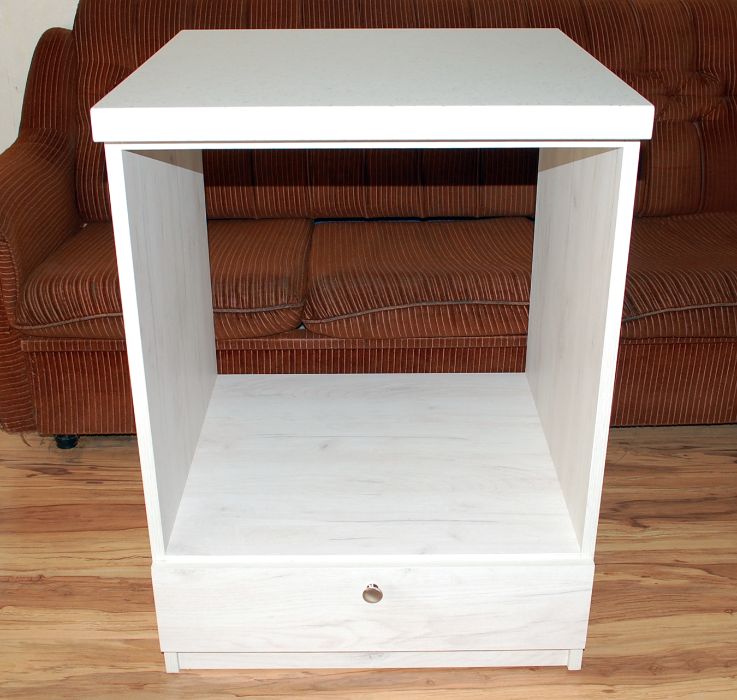 Кухненски шкаф за вграждане на готварска фурна с керамични котлони