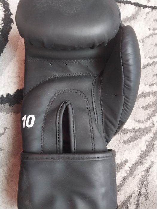 Боксёрский перчатки