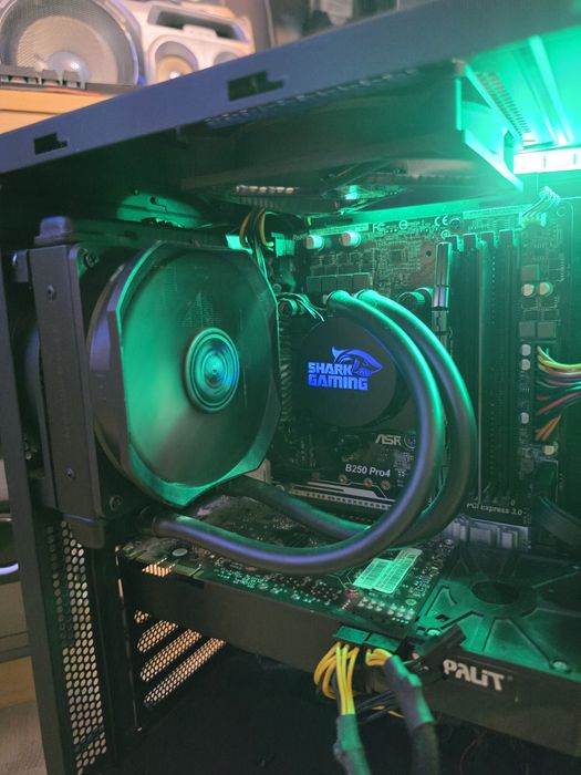 Геймърски Компютър Razer NZXT i7-7700K; 16GB RAM;