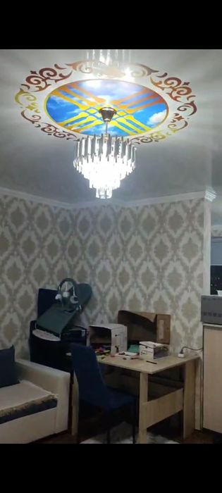 Люстра в гостиную+ маленькая люстра в подарок