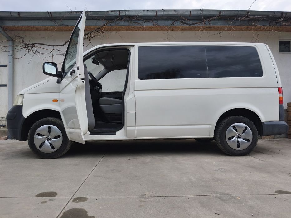 Autoturism VW Transporter T5, 1.9 TDI, euro 4, 86 CP, 9 locuri M1,  import Olanda