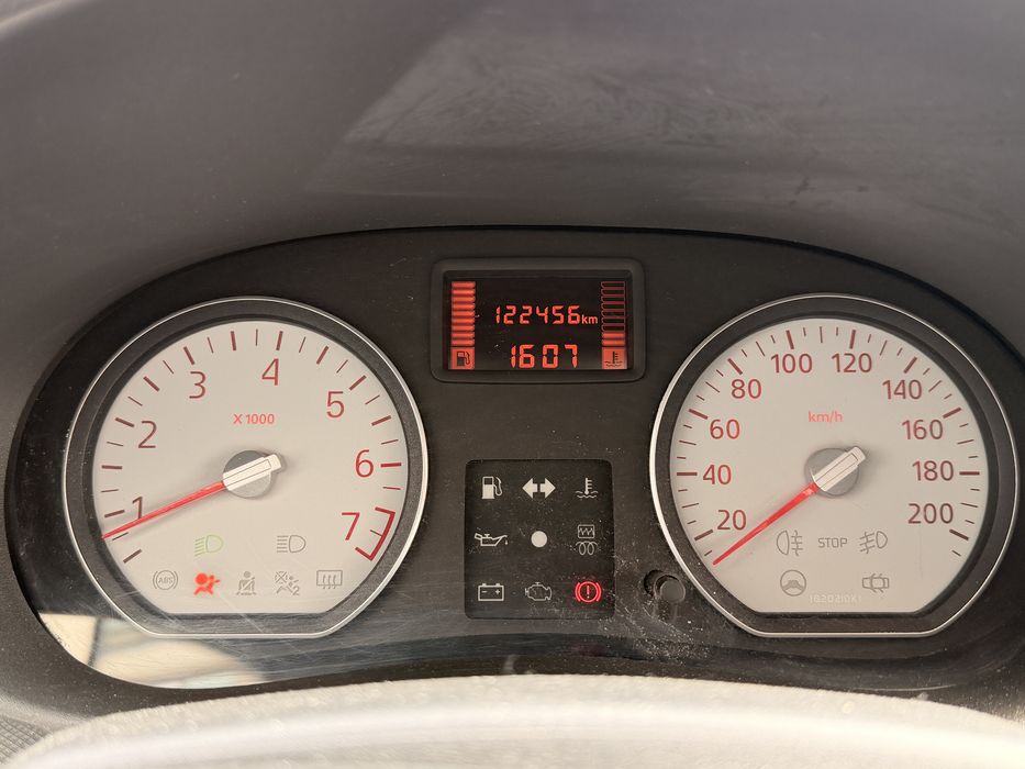 Dacia Sandero 2012, 1.2 benzina, consum mic