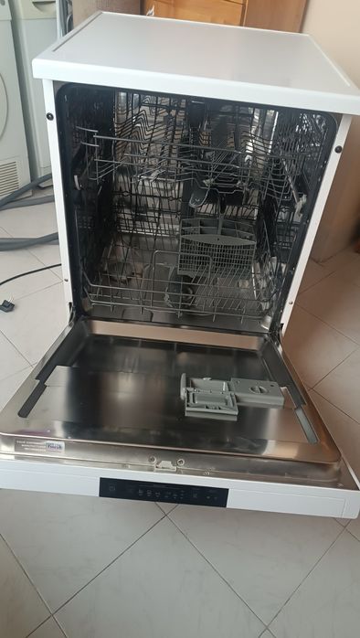 Съдомиялна горение