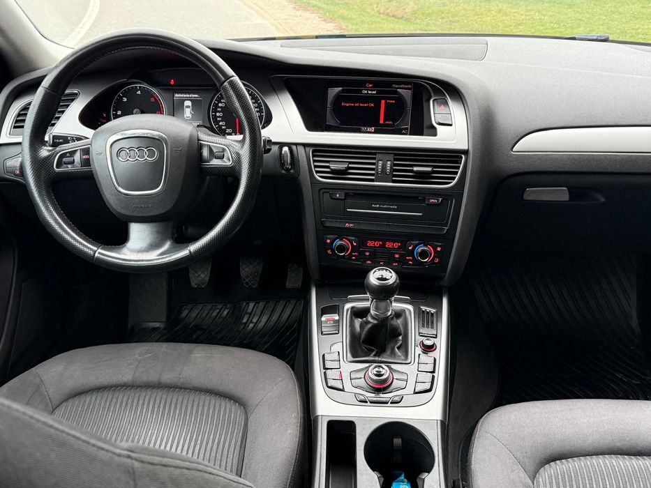 Vând Audi A4 sline dizel 20 l
