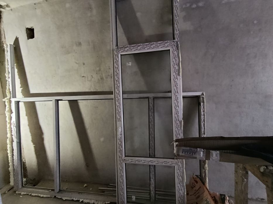 Раму прода оконную