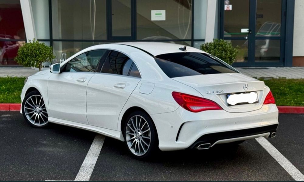 Mercedes cla 200 amg line 80000km reali