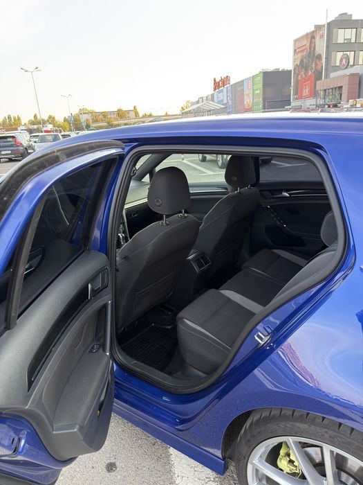 Volkswagen Golf 7 R