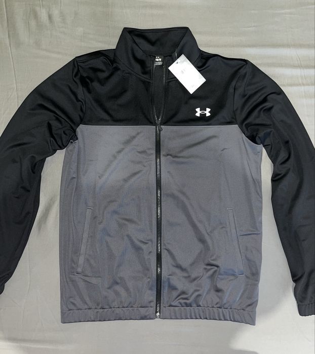 Спортен екип Under Armour, нов - с етикетите