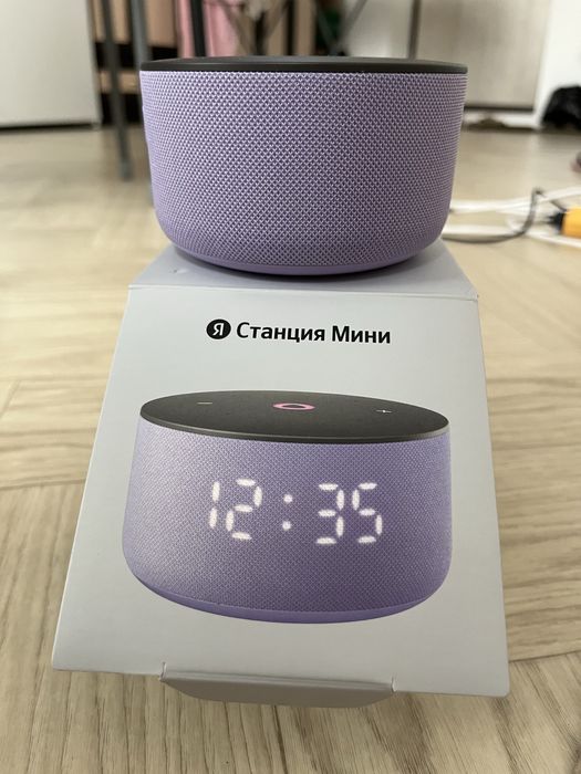 Алиса умный колонка