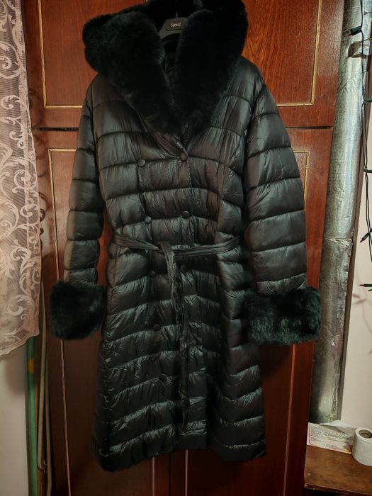 Дамско макси зимно яке