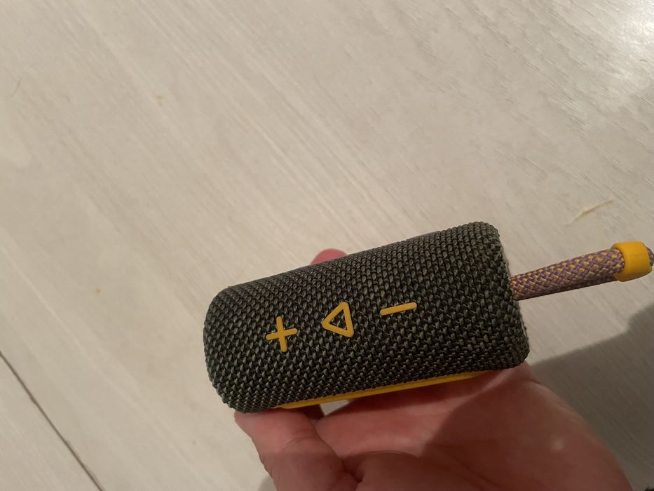 Колонка JBL бренда