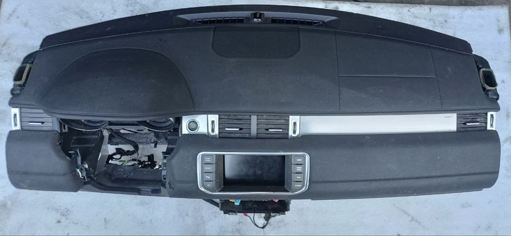 Панель Land Rover EVOQUE L538.
