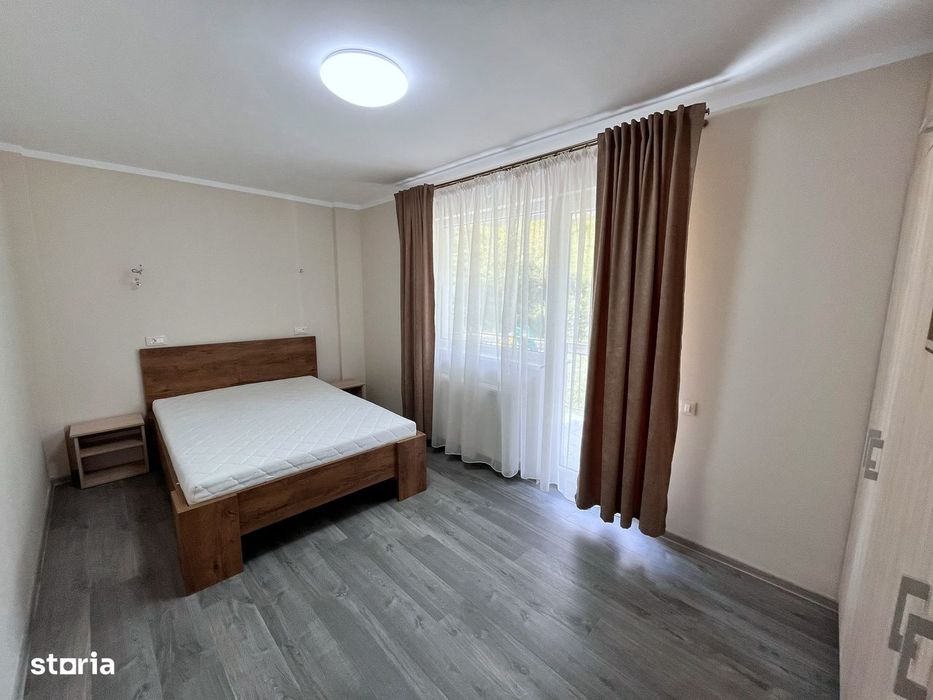 Apartament 3 camere renovat complet cu garaj Valea Garboului