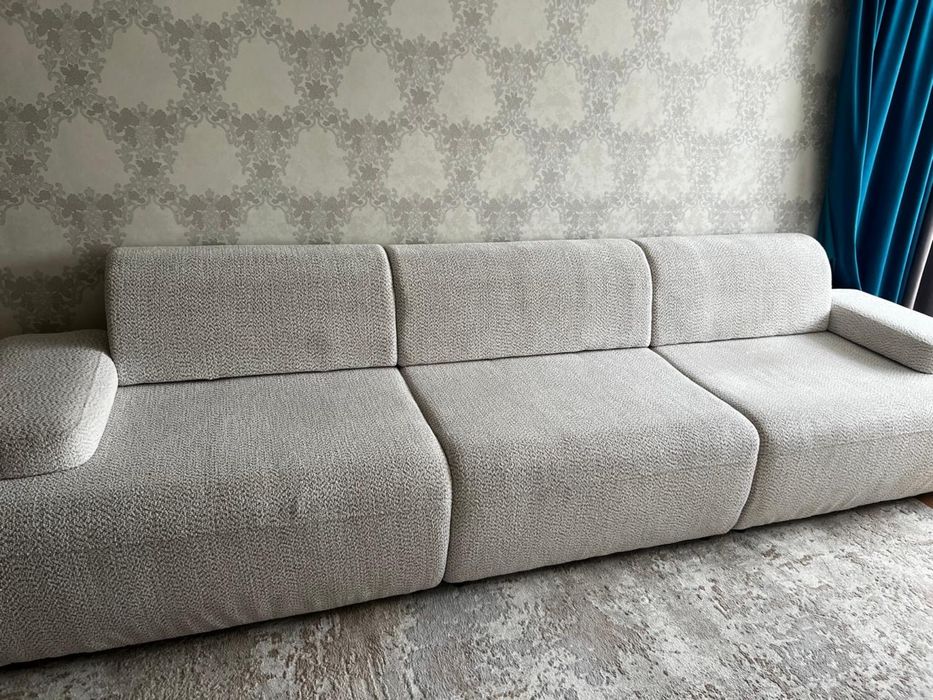 Продам диван для гостиной