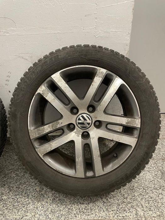 Vand 2 jante si 2 anvelope VW Jetta/Goodyear