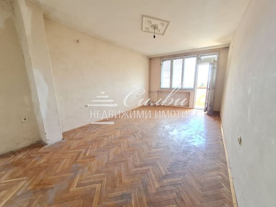Продава се Тристаен апартамент в Шумен, Болницата - 97 кв.м за 973 €/кв.м - Снимка #1
