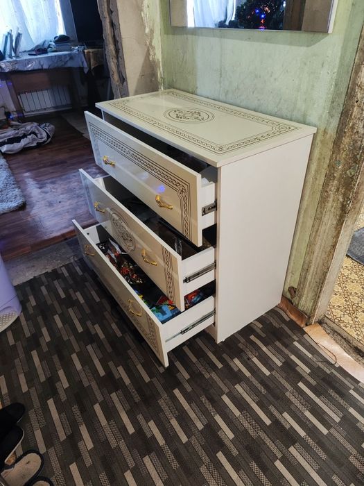 Комод для спальни