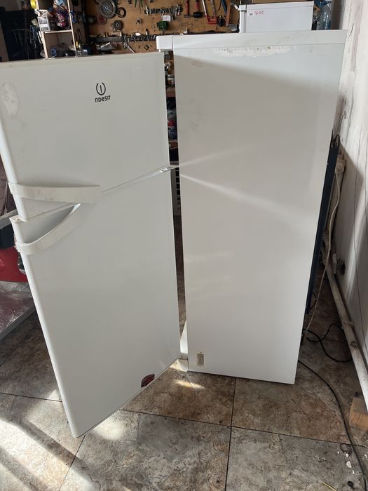 Продам холодильник