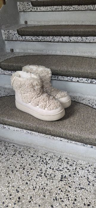 Меко и елегантно яке с топли и удобни  боти