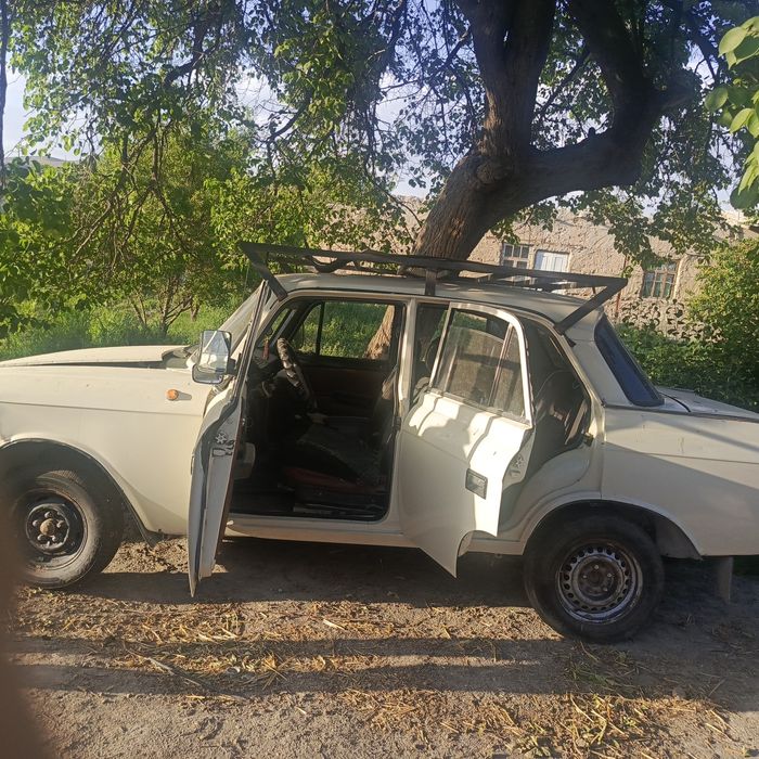 Москвич 412 sotiladi. Tachkasi bilan