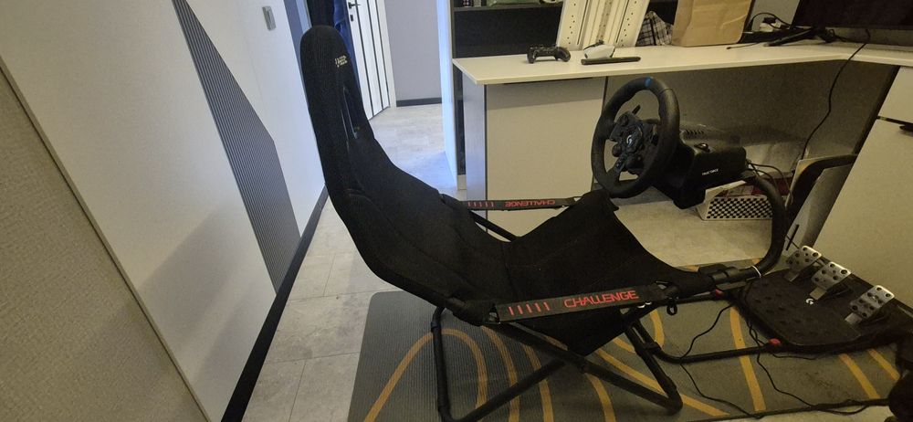 Гоночный симулятор Logitech + Playseat