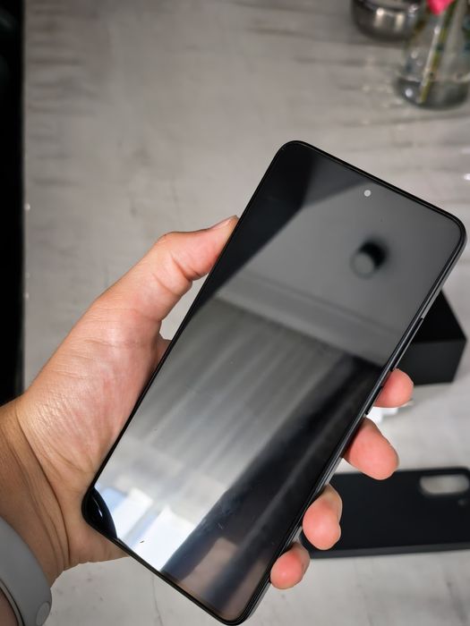 Продам Poco x7 pro