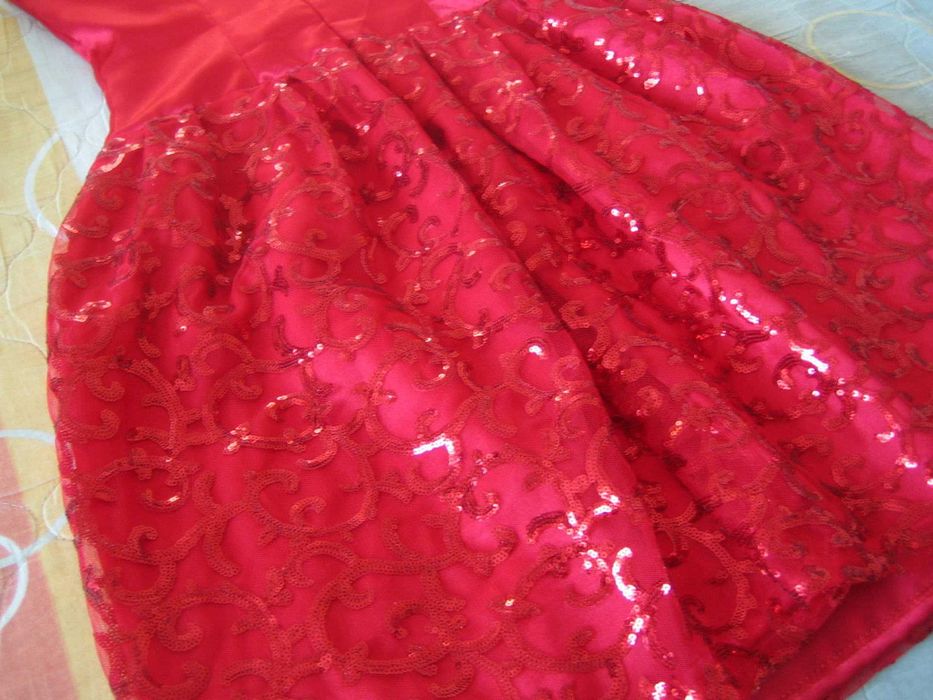 Официална дамска рокля размер S - като нова