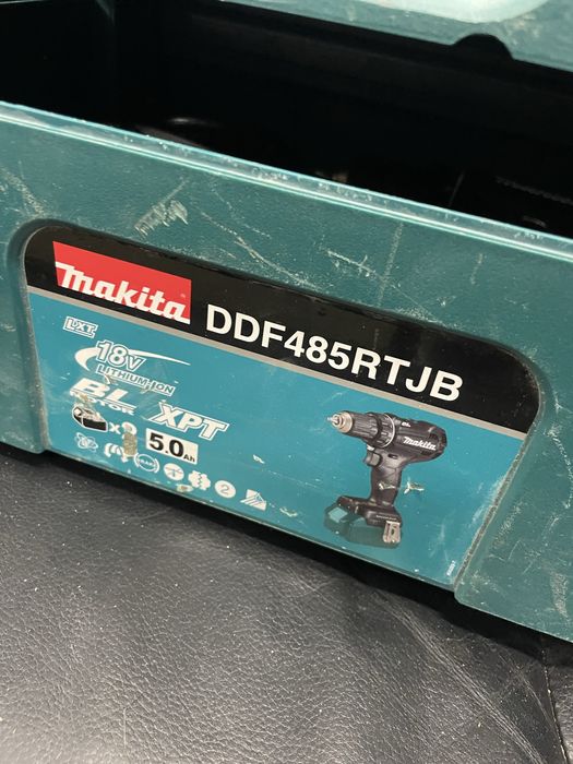 Винтоверт безчетков makita BL ddf 485 rtjb black series