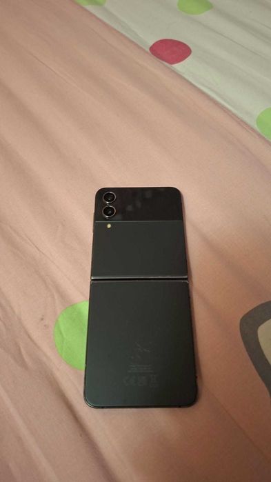 Продавам телефон