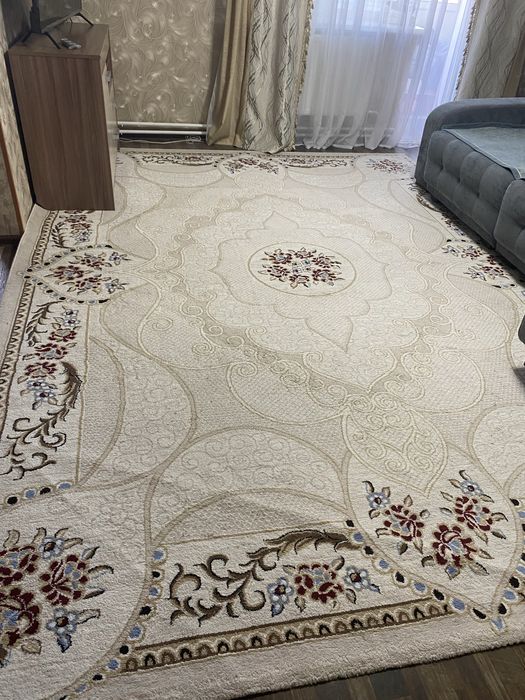 Продам натуральный ковер