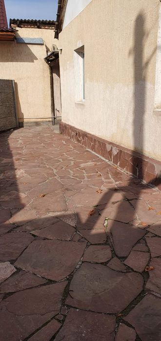 Продается дом в центре города