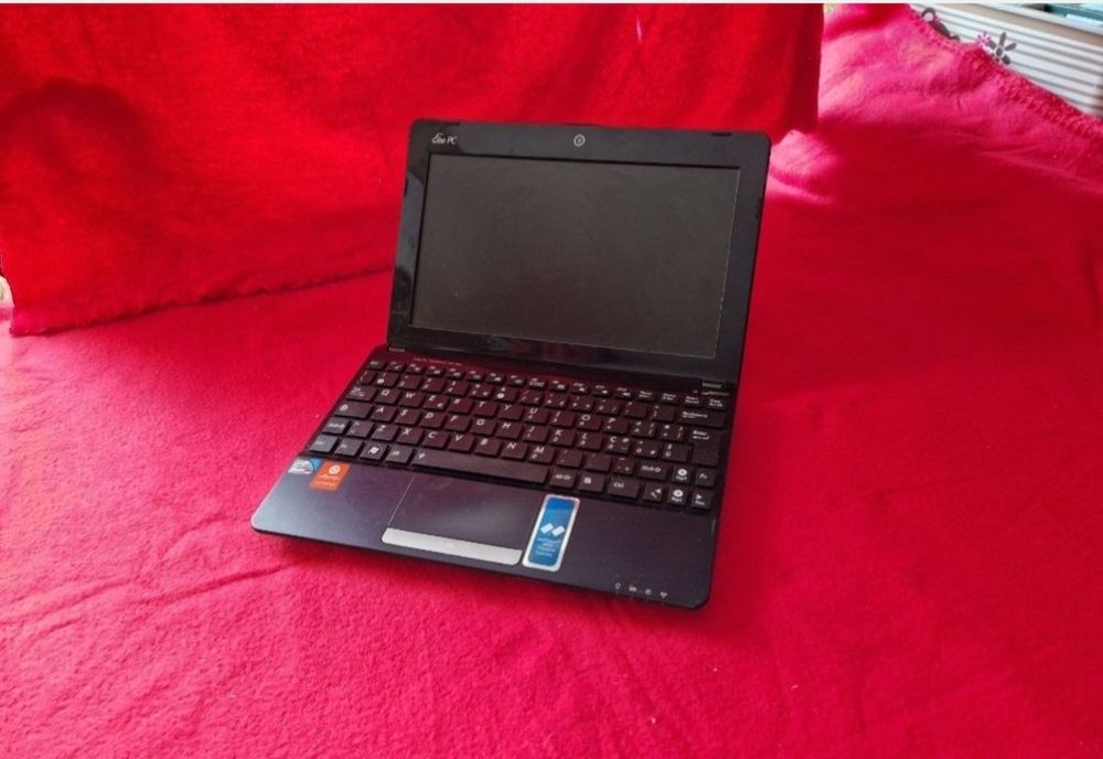 Mini laptop perfect funcțional