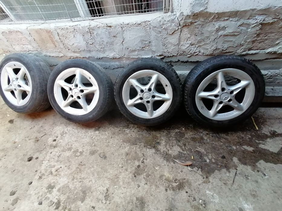 Vând set jante de aliaj mercedes w124