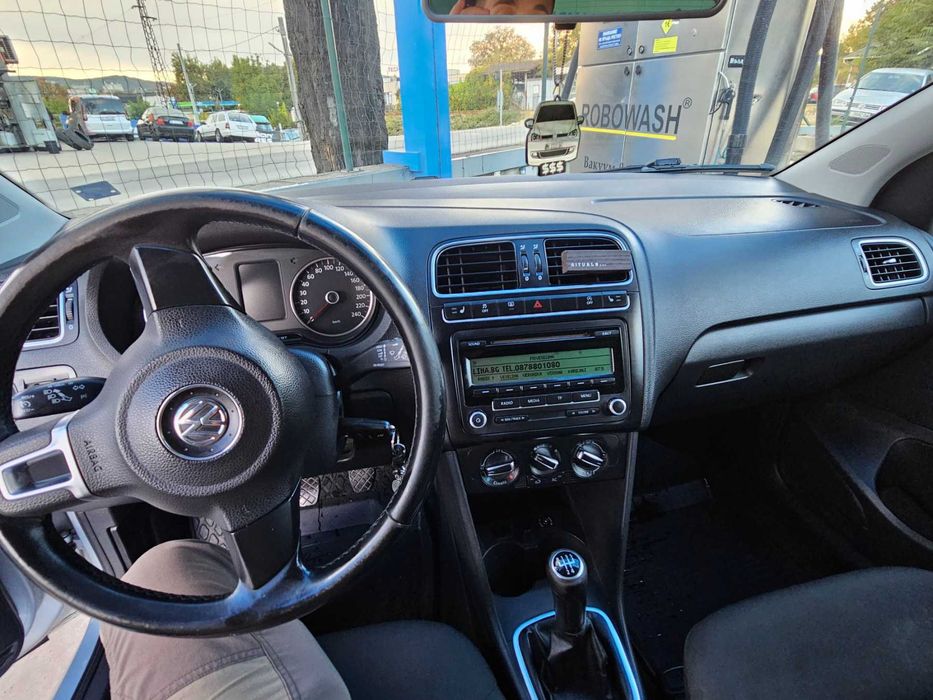 Продавам volkswagen polo