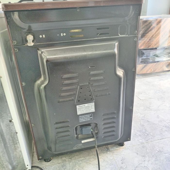 Gaz plitasi sotiladi