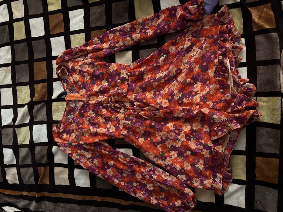 Продам платьи по 1000тг