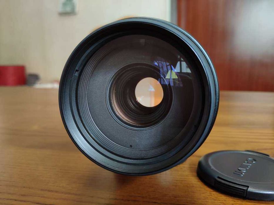 Obiectiv Canon EF 70-210 mm f/3.5-4.5 USM In stare foarte buna