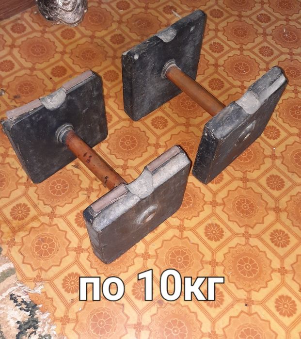 Гири и гантели в продаже