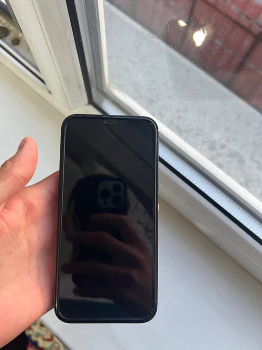 Iphone 12 в отличном состоянии