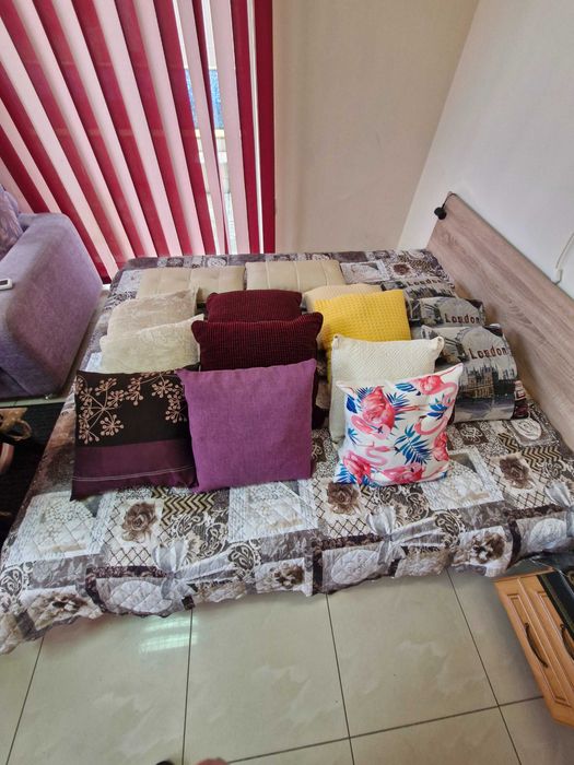 Продават се декоративни възглавници