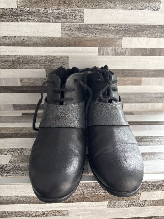 Ghete scurte/ botine cu fermoar si siret, marimea 37