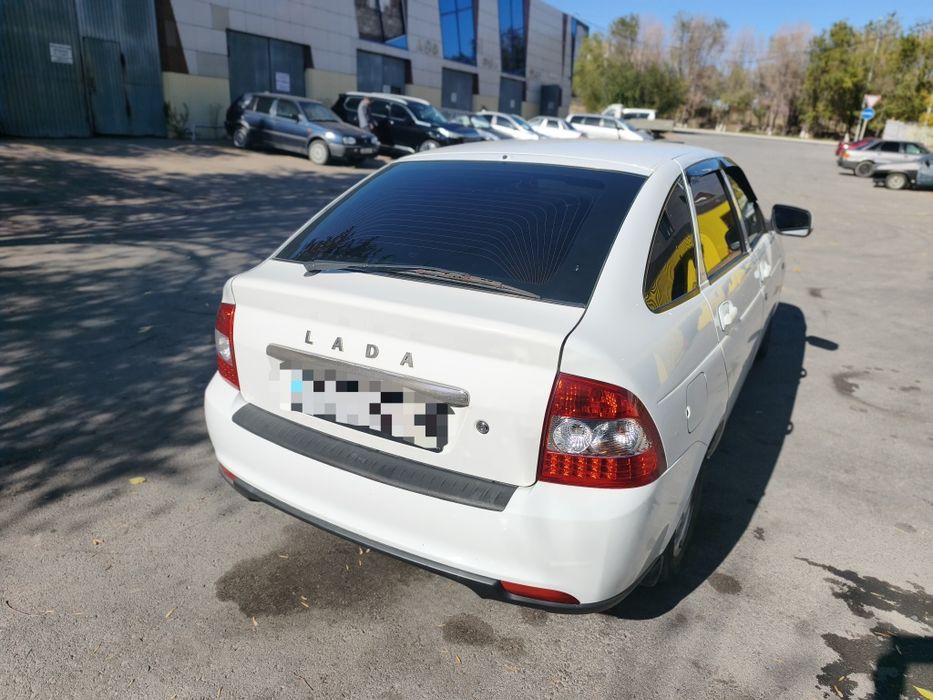 Продам Приору хэтчбек