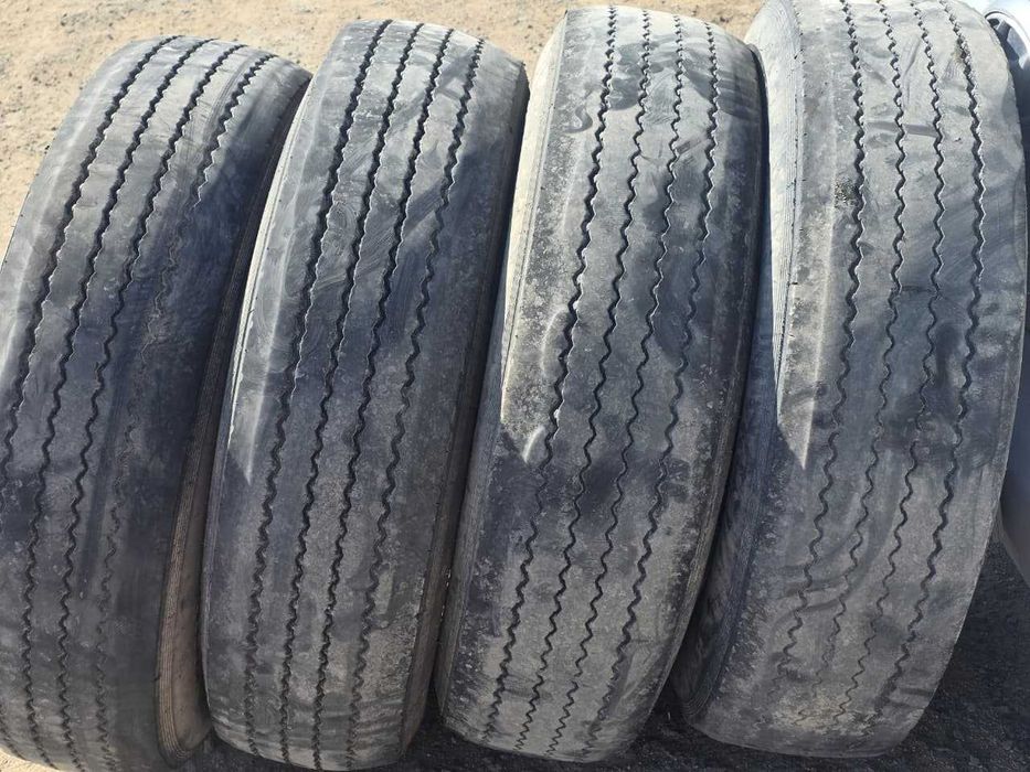 Продаются шины 295/80R22.5
