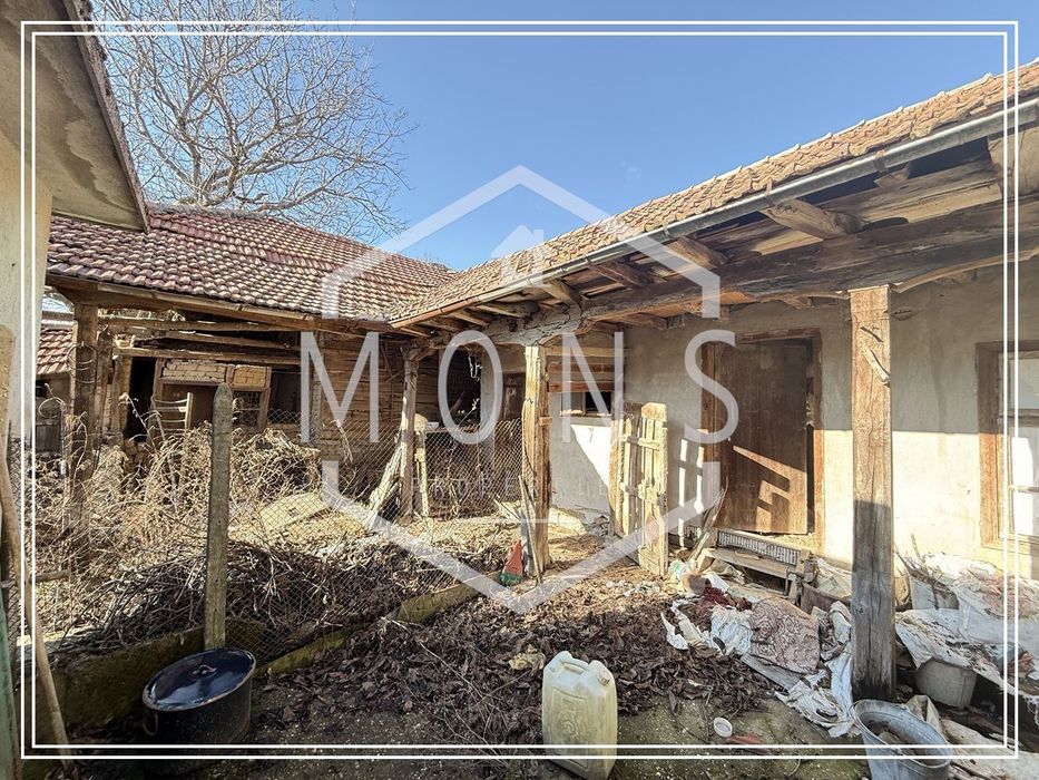 Къща в Габрово, област-с.Яворец площ 103 цена 45500