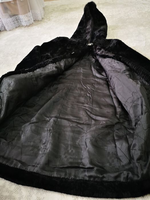 Продам шубу мутон