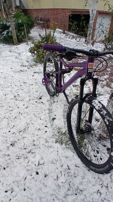 Bicicleta full suspension 2022