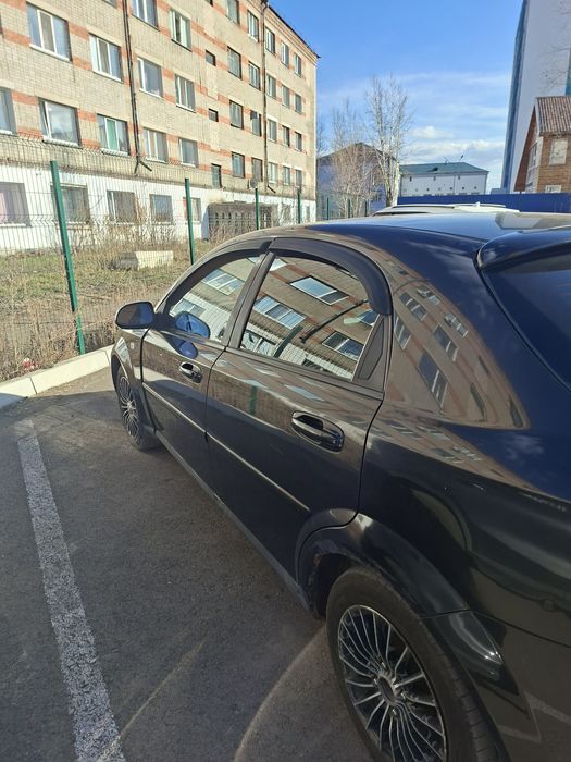 Шевроле лачете продам